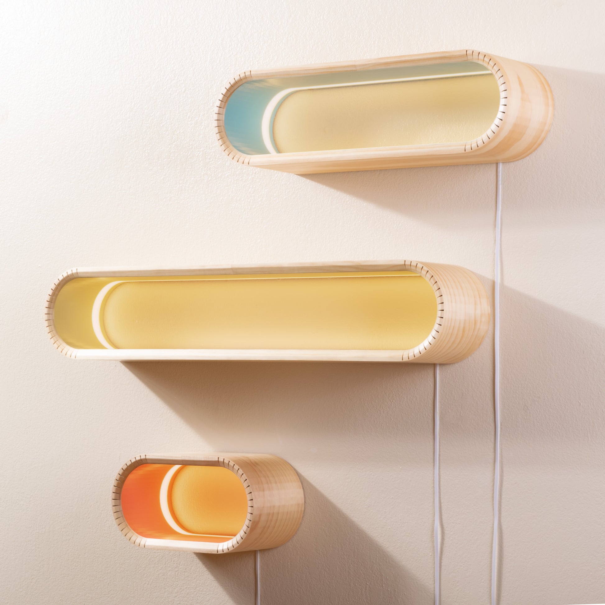 Illuminated Oval Shelf